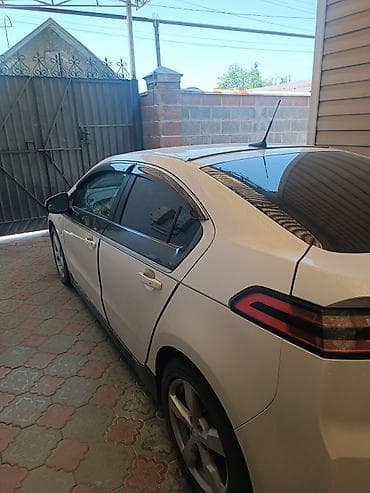 Chevrolet Volt: 2013 г., 1.4 л, Автомат, Гибрид, Хетчбек