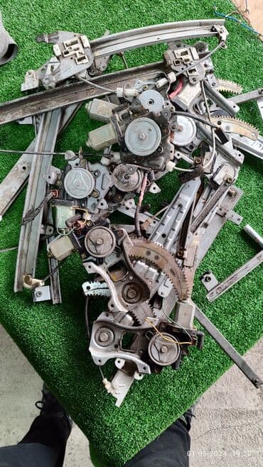 марч: Электрический моторчик Nissan 2002 г., Б/у, Оригинал, Япония — 1