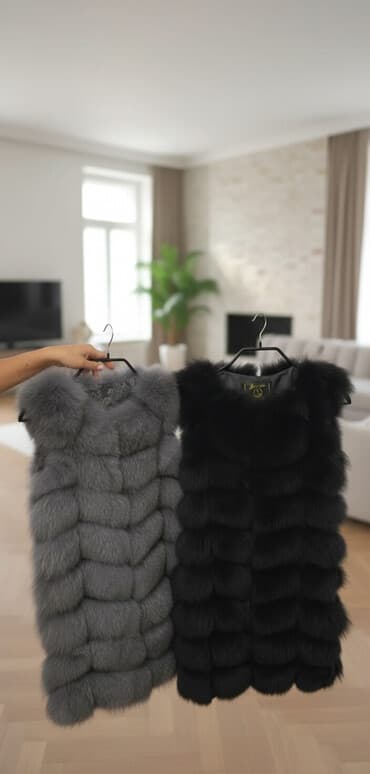 2️⃣ Жилетка из натурального меха песца • Длина: 90 см • Цвет: серый •