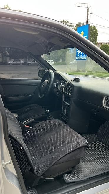 pasat b5: Daewoo Nexia: 2010 г., Седан — 6
