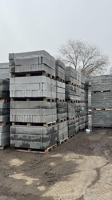 Вибропрессованные бетонные бордюры, подходящие для оформления