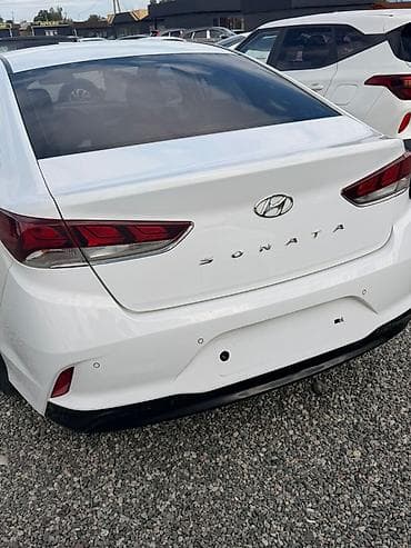 Продажа авто: Hyundai Sonata: 2021 г., Седан — 4