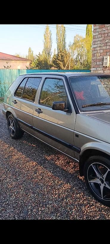 Volkswagen Golf: 1990 г., 1.8 л, Автомат, Бензин, Хэтчбэк — 2