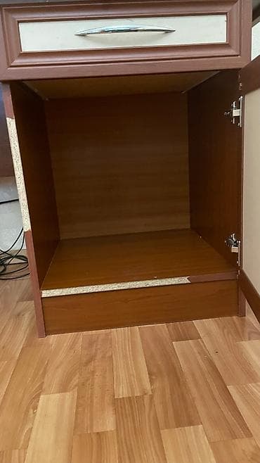компьютерный стол ош: Продам б/у компьютерный стол.
2000ссамовызов с Асанбая — 4
