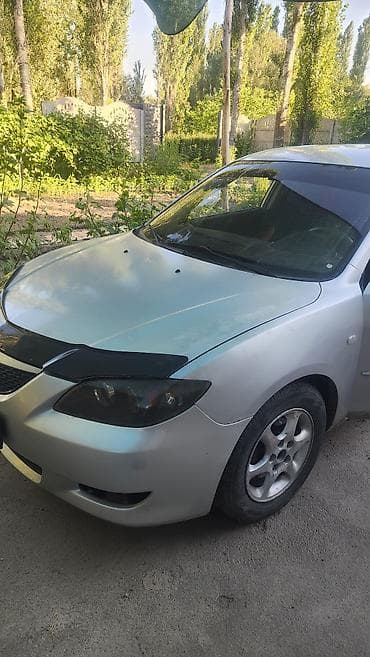 Унаа сатуу: Mazda 3: 2004 г., 2 л, Кол менен иштөөчү, Бензин, Седан — 1