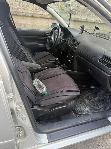 Volkswagen Bora: 2001 г., Седан — 5