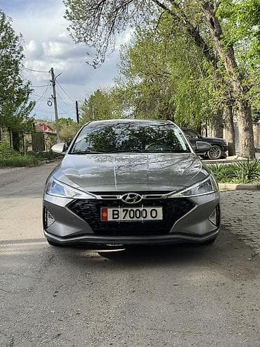 Hyundai Elantra: 2019 г., 2 л, Автомат, Бензин, Седан