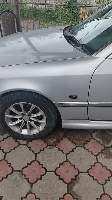 продаю аварийный спринтер: Mercedes-Benz C-Class: 1995 г., 1.8 л, Автомат, Бензин, Седан — 3