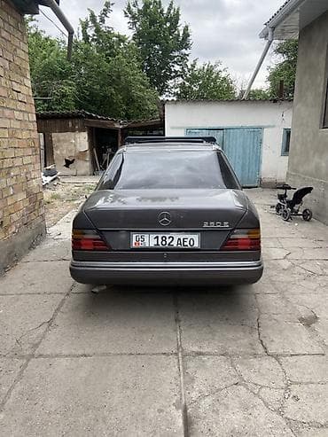 Mercedes-Benz W124: 1991 г., 2.6 л, Автомат, Бензин, Седан — 2