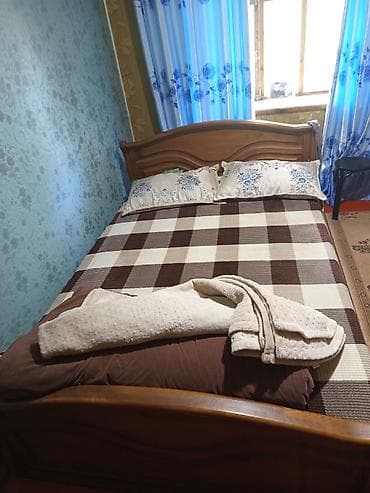 Двуспальная кровать, Б/у, С матрасом, длина - 150 см — 4