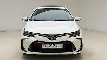 Toyota Corolla: 2019 г., Автомат, Гибрид, Седан