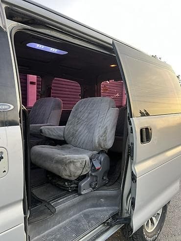бампер мер 124: Mitsubishi Delica: 1996 г., 2.4 л, Автомат, Газ, Минивэн — 8