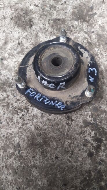 запчасти на тойота хайлендер: Toyota Fortuner Чашка опорная, Тойота Фортунер чашка стойки пружины — 1