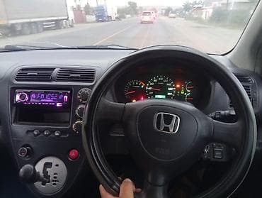 Унаа сатуу: Honda Civic: 2001 г., 1.7 л, Автомат, Бензин, Хетчбек — 3