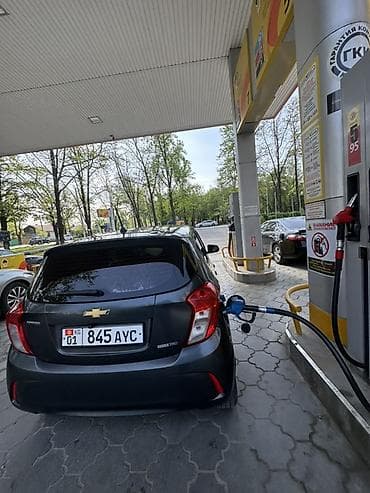 Chevrolet Spark: 2018 г., 1 л, Автомат, Бензин, Хэтчбэк