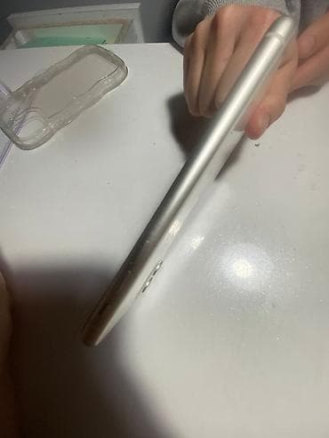 IPhone 11, 128 ГБ, Белый, Чехол