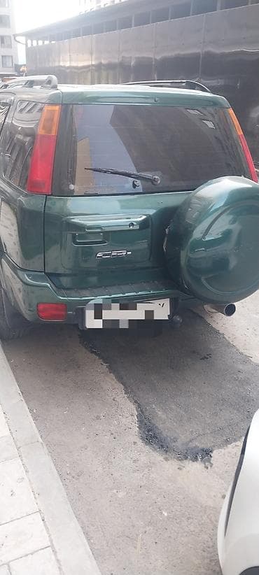 Транспорт: Honda CR‑V I поколения (рестайлинг), тёмно‑зелёный кроссовер. Кузов и — 4