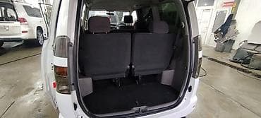 platz vitz: Toyota Voxy: 2003 г., 2 л, Автомат, Бензин, Минивэн — 5