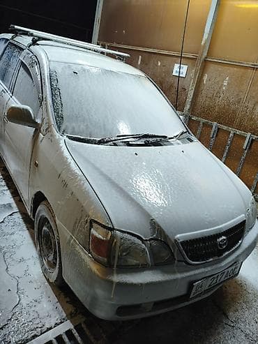 Toyota Gaia: 2002 г., 2 л, Автомат, Бензин, Минивэн — 6