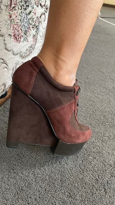 Линолеум: Срочно продаю! Ботильоны, размер 36 — 1