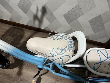 six flags: Детский велосипед, 2-колесный, 6 - 9 лет, Для девочки, Б/у — 3