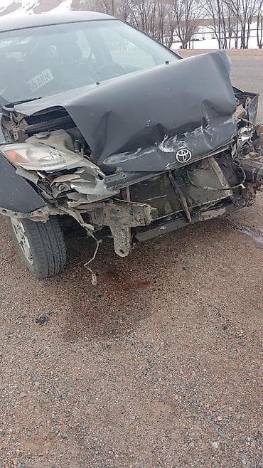 Lexus: Toyota (седан/хэтчбек) после лобового удара — продаётся целиком на — 1