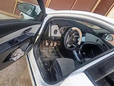 led противотуманки: Chevrolet Cruze: 2011 г., Механика, Седан — 3