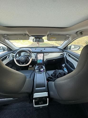 c4 a6: В продаже валтместер ЕХ5 Z 400 полный родной окрас сох 93% запас хода — 6