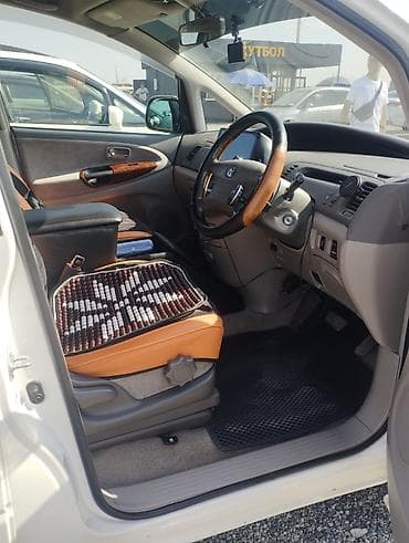 Toyota Estima: 2002 г., 3 л, Минивэн — 5