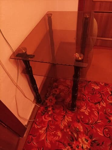 купить стеклянную подставку под телевизор: Стеклянный столик для телевизора — 3