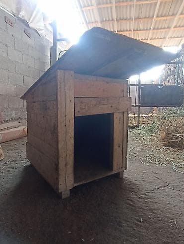 Деревянная будка для собаки - Материал: массивные доски/бруски