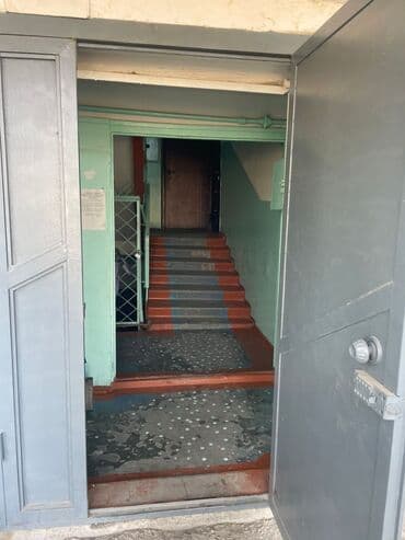 квартира 2 комнатная продажа: 3 комнаты, 758 м², 105 серия, 4 этаж, Старый ремонт — 6