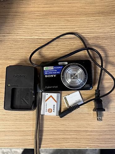 sd card: Sony cybershot w-310 Состояние отличное. Снимает видео, фото. В — 1