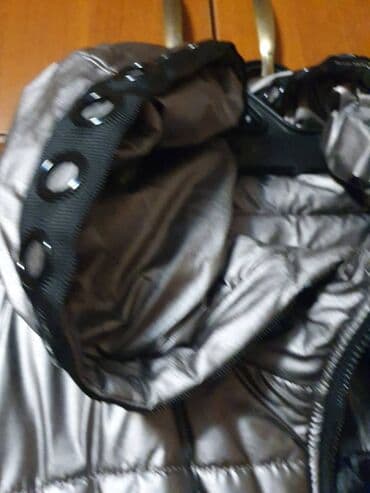 спортивные пуховики: Продаем Новую зимнюю пальто-куртку на холлофайбере ниже бедер до — 19