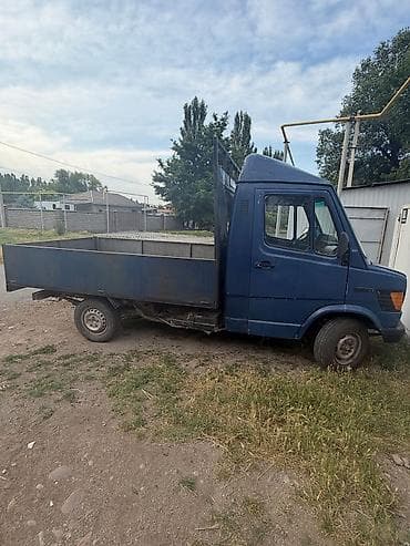4 4: Продаётся бортовой малотоннажный грузовик с открытой платформой — 10