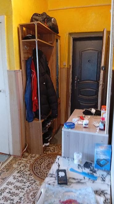 300 000: 2 комнаты, 49 м², 105 серия, 3 этаж, Косметический ремонт — 4