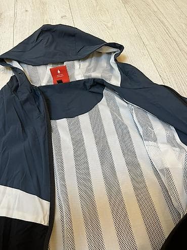 Рубашки: Ветровка PUMA с капюшоном - Лёгкая спортивная куртка-ветровка с — 2