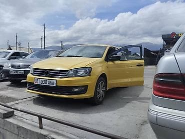 mazda verisa: Volkswagen Polo: 2016 г., Механика, Седан — 7