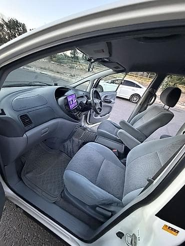 сидения эстима: Toyota Estima: 2002 г., 3 л, Автомат, Бензин, Минивэн — 5