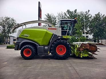 Унаа: Кормоуборочный комбайн CLAAS JAGUAR 850 с фронтальной жаткой — 1