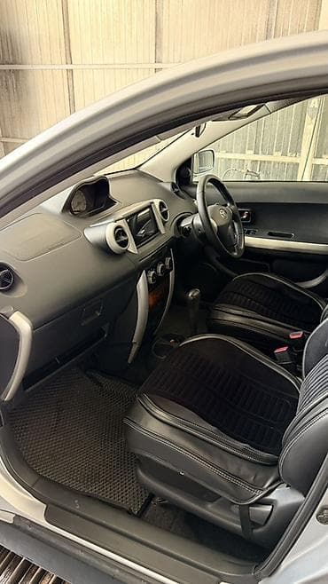 капот мазда 626: Toyota Ist: 2003 г., 1.5 л, Автомат, Бензин, Хэтчбэк — 8