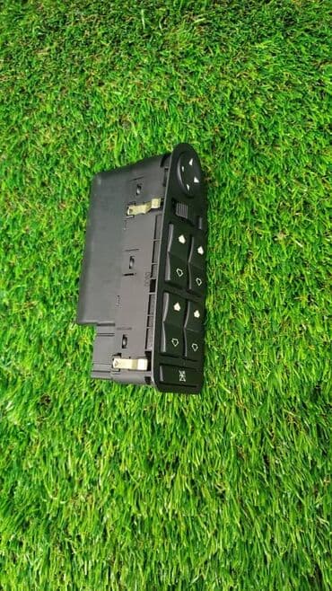 e39: Блок кнопок стеклоподьемника праворукое BMW / Bmw / bmw / БМВ / Бмв / — 1