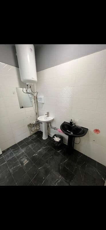 кафе на иссык куле: 12 мкр Продаётся готовый бизнес кафе Площадь: 130м2 С ремонтом С — 7