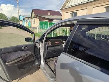 лобавой кари: Honda Stream: 2002 г., 2 л, Автомат, Бензин, Универсал — 2