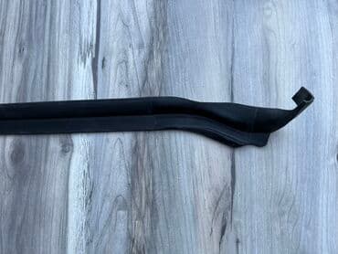 подкрыльник на ист: Уплотнитель двери Задняя левая Toyota, Новый, Оригинал — 4