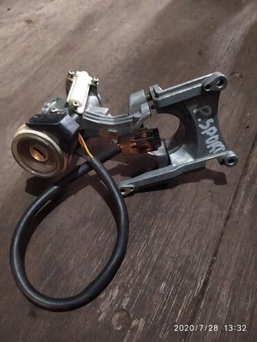 обмен машин ключ на ключ: Mitsubishi Pajero Sport / Pajero w44 Замок зажигания, Митцубиси — 1