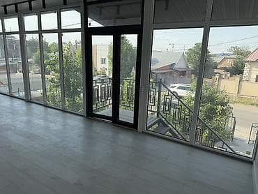продаю помещений: Местоположение: Рабочий Городок 1 этаж 70м2 2 этаж 40м2 Светлое — 9