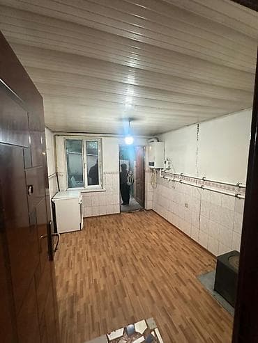 срочно сатам акча керек: 3 комнаты, 50 м² — 2