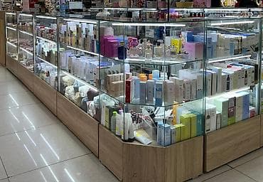 Витрины: Срочно Продаю Торговая Витрина Длина 4 метра Высота 1,20 — 1