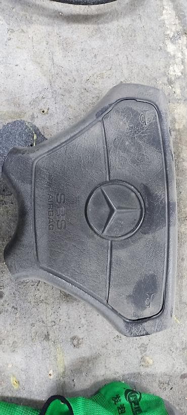 Подушка безопасности Mercedes-Benz